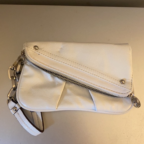 Get ALL 9 designer wristlets -smoke free home - Picture 3 of 11